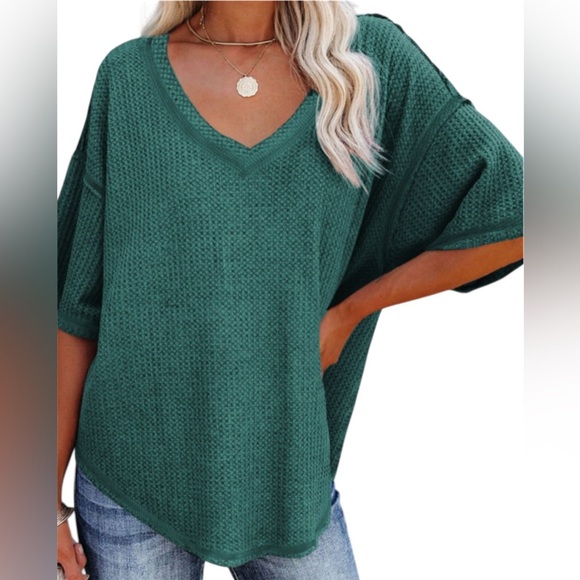 Green Exposed Seam V-Neck Knit Top - Picture 1 of 3